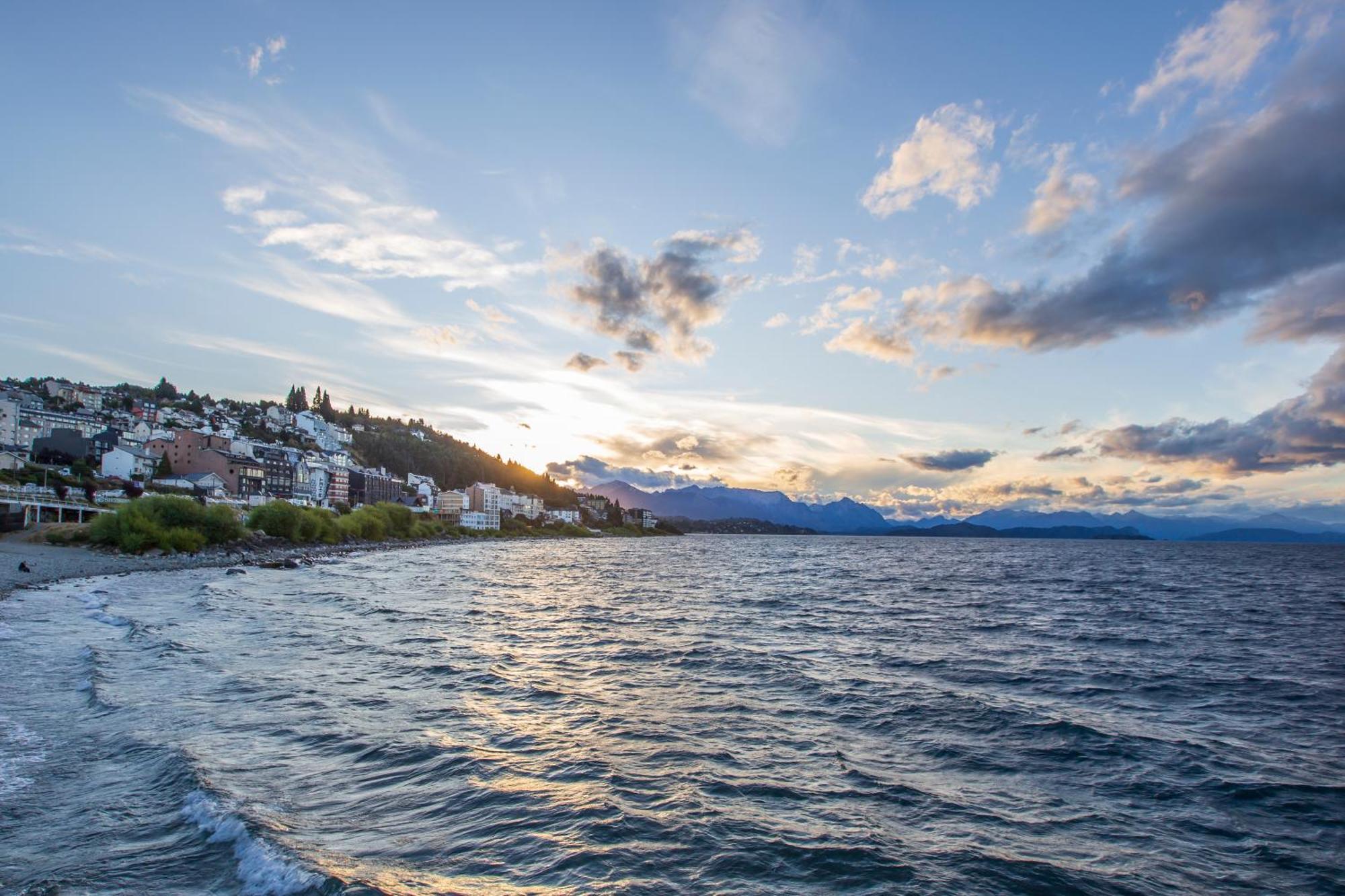 Socialtel Bariloche - Formerly Selina Bariloche ภายนอก รูปภาพ
